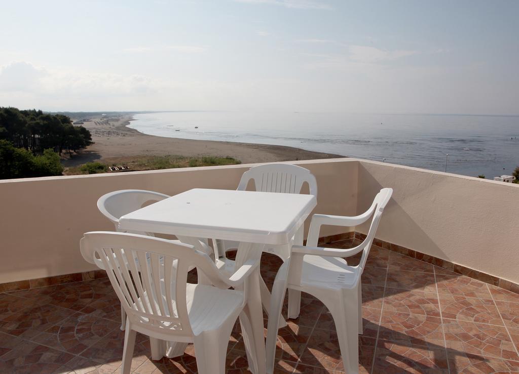 Sand And Sea Apartments Ulcinj Exteriör bild